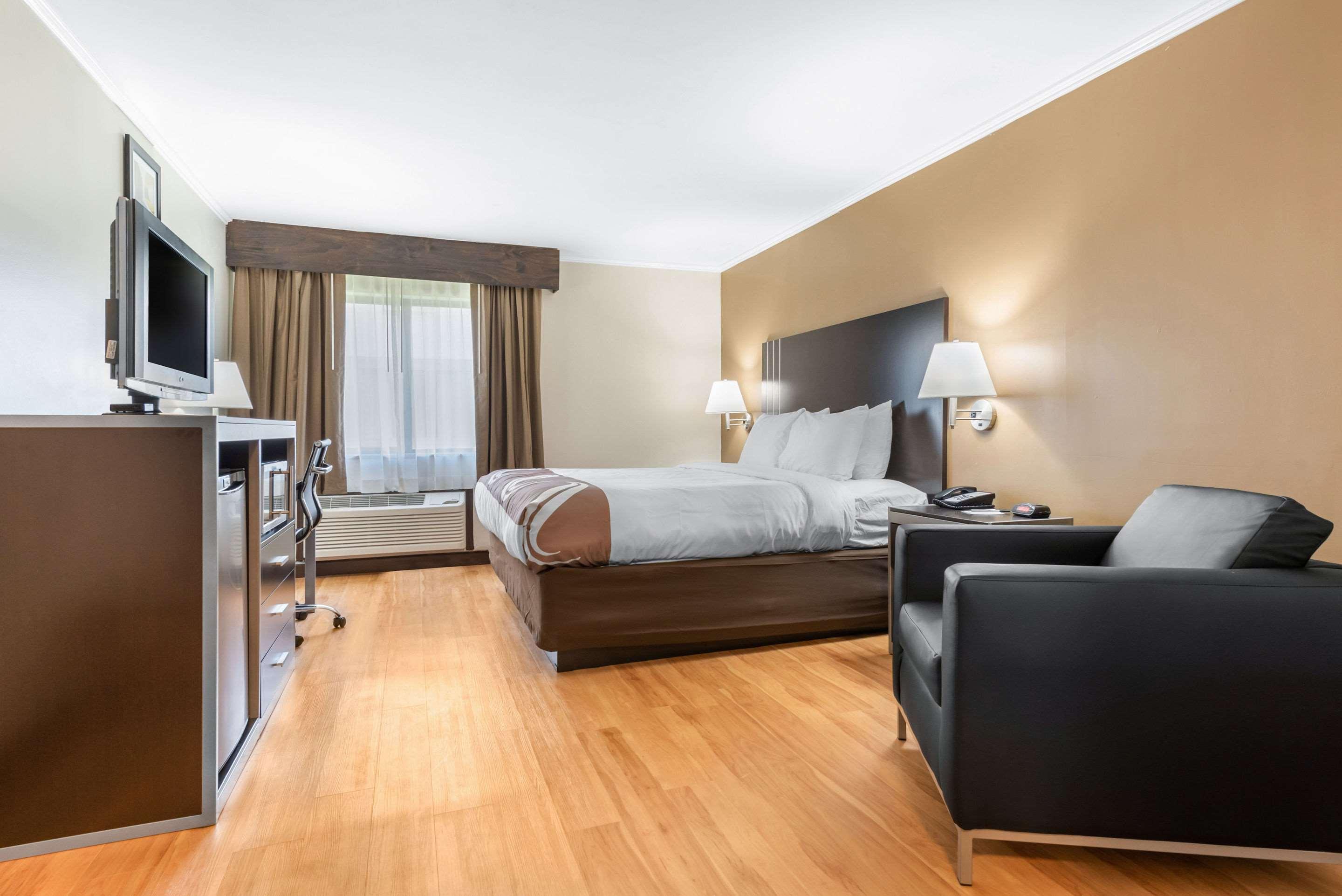Quality Inn Fairborn Extérieur photo