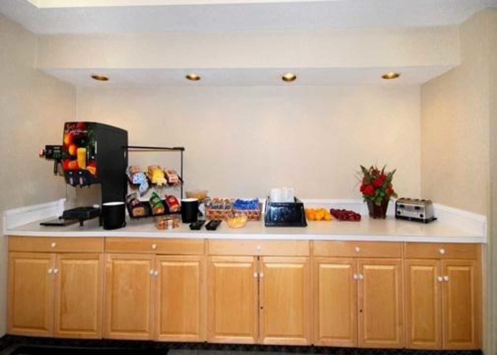 Quality Inn Fairborn Extérieur photo
