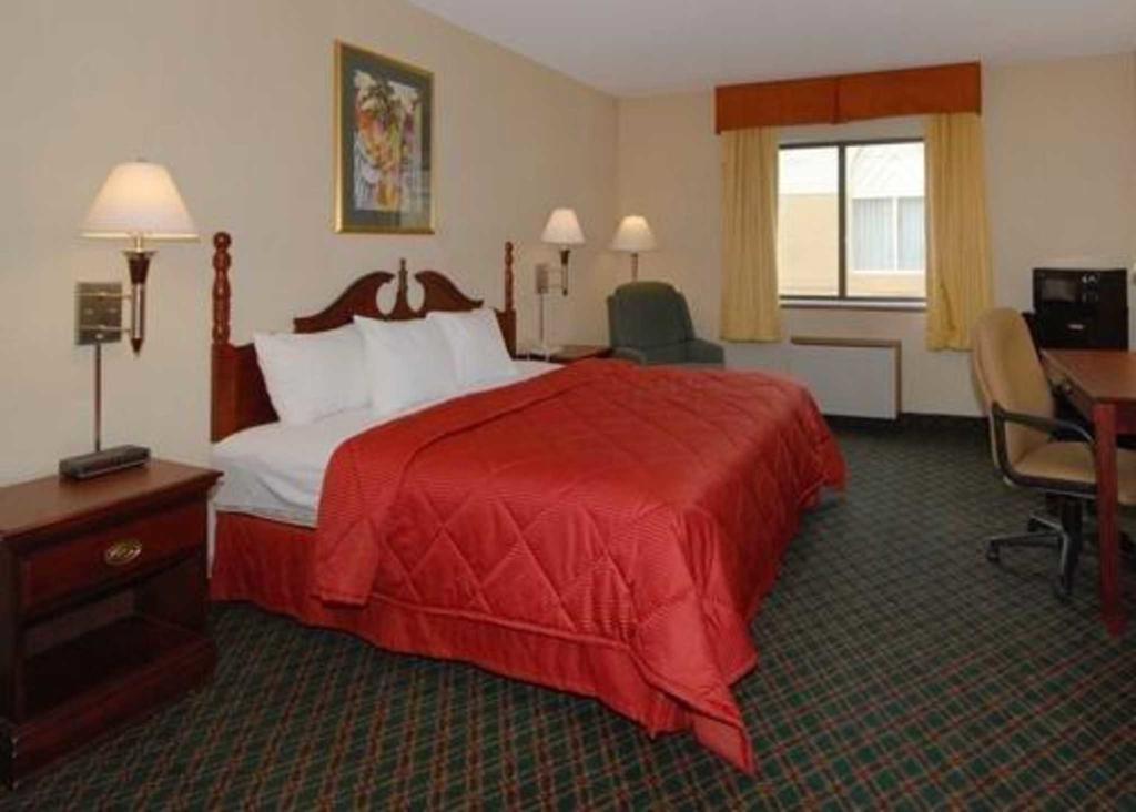 Quality Inn Fairborn Extérieur photo